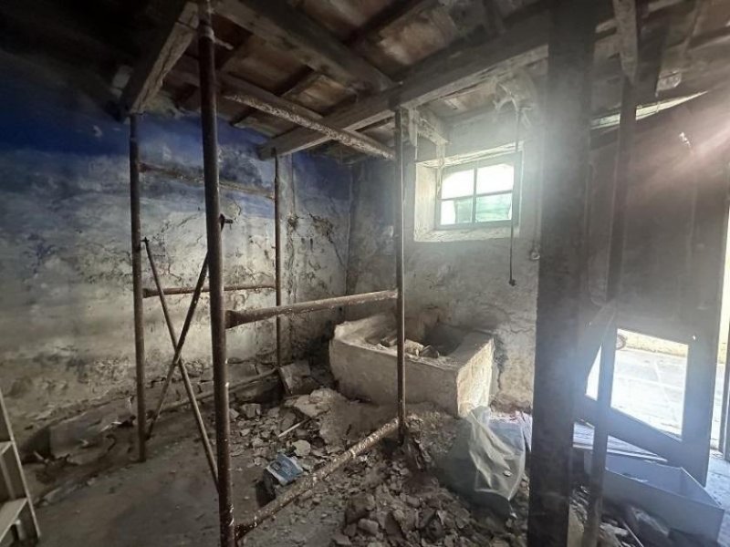 Rethymno - Old Town Kreta, Rethymno: 3-stöckiges Gebäude zur Renovierung in der Altstadt zu verkaufen Haus kaufen